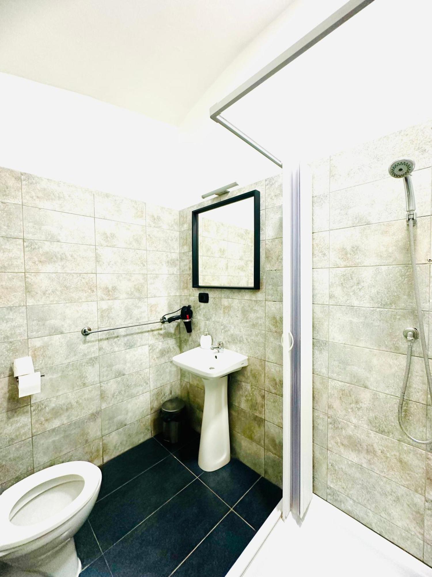 Beking Rome Hotel Bagian luar foto
